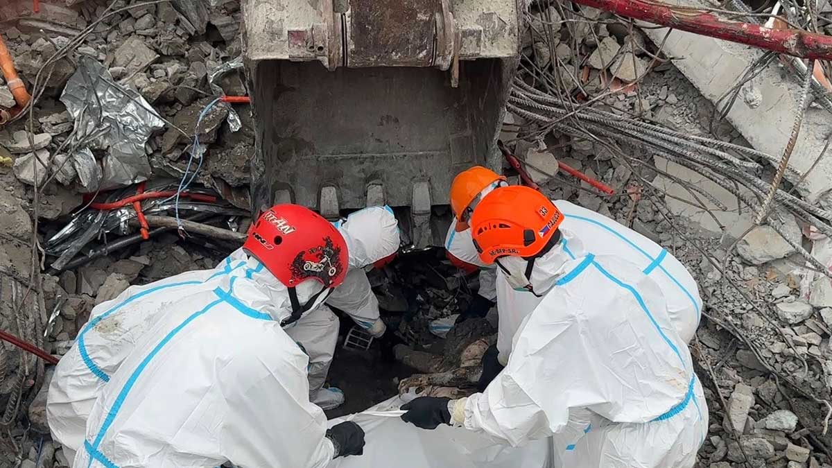 Angeles building collapse death toll rises to 10
