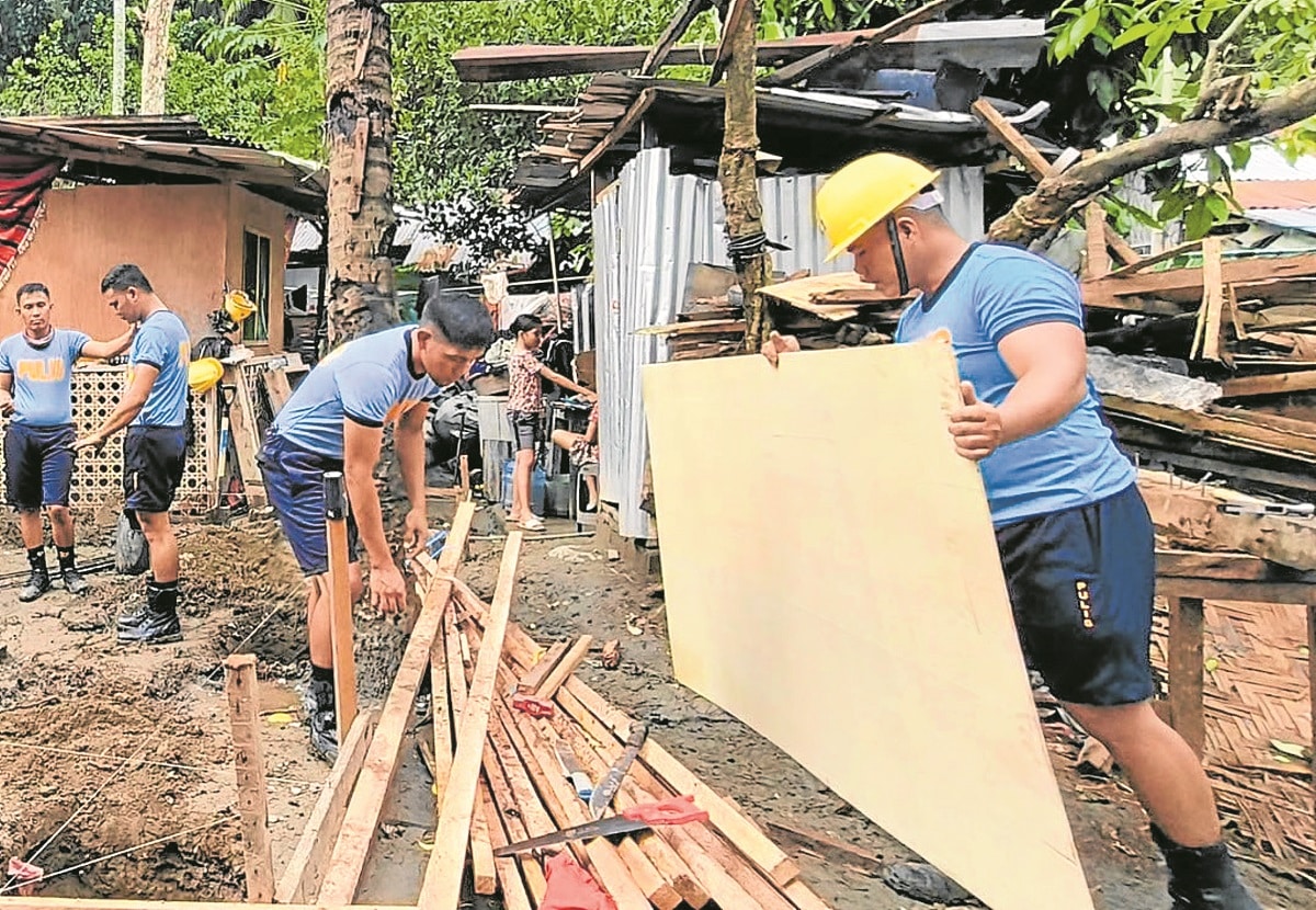 Cops rebuild homes after Sarangani quake