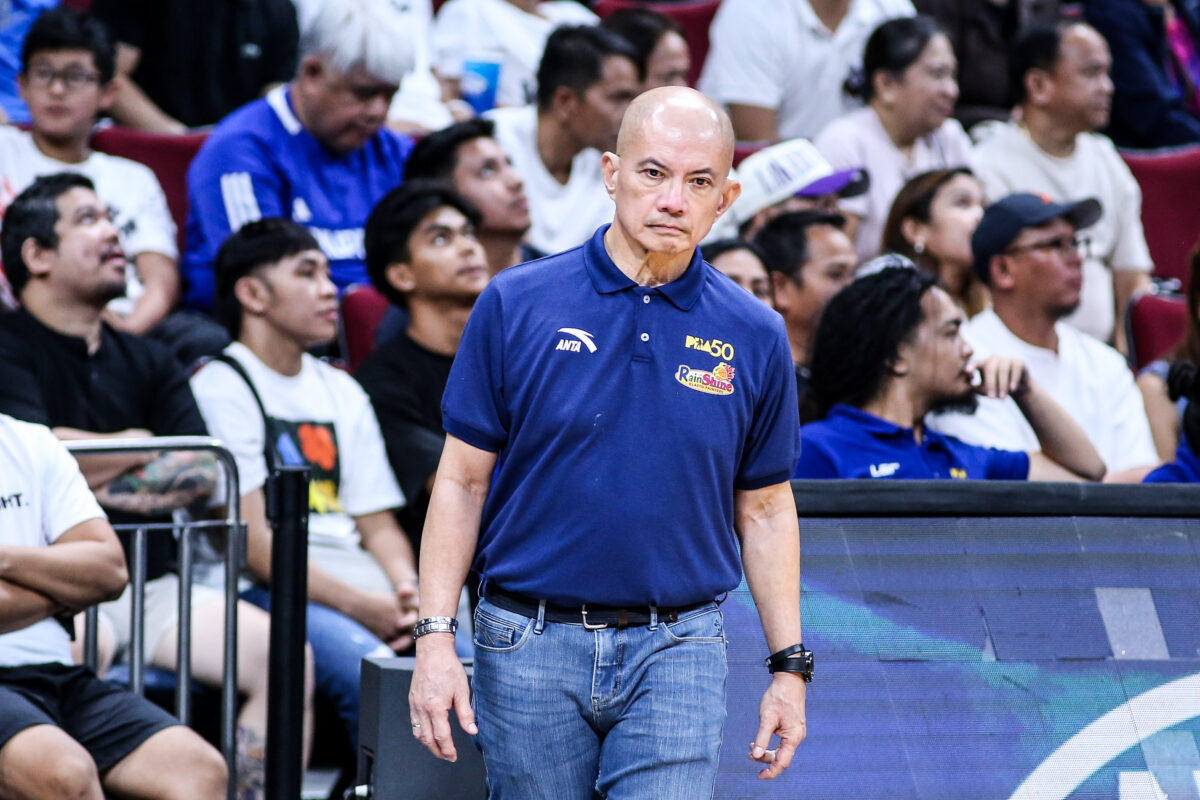Rain or Shine coach Yeng Guiao vs Barangay Ginebra PBA semifinals