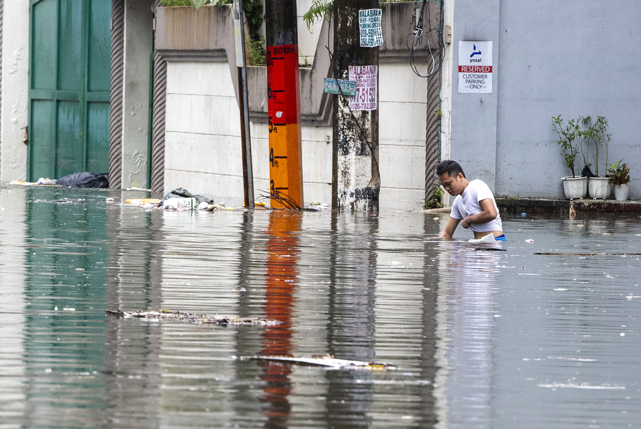 Waded through floods? DOH lists steps to prevent leptospirosis