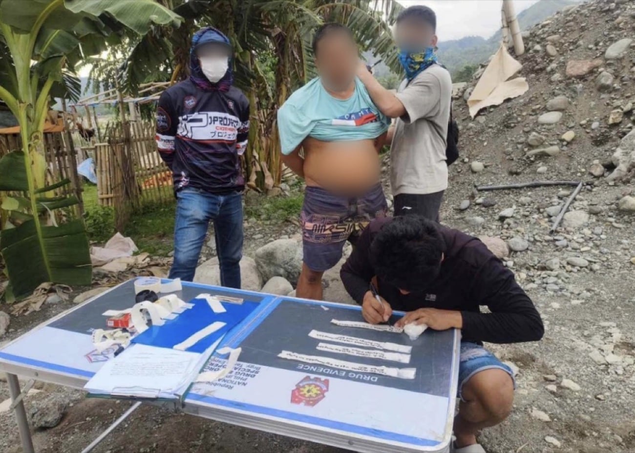Village chief arrested in anti-drug ops; P782,000 worth of shabu seized