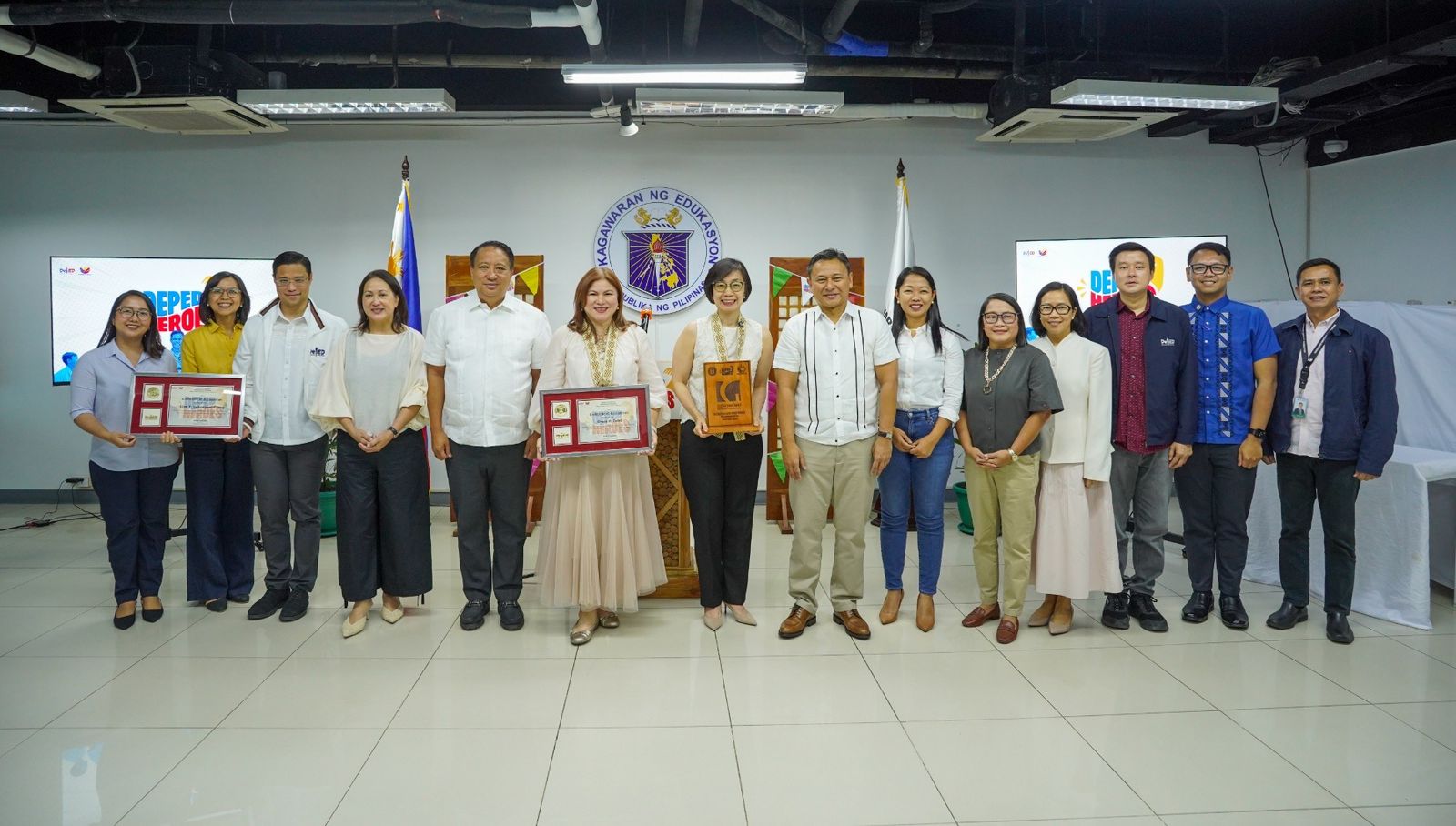Angara honors Gokongwei Brothers Foundation as DepEd Hero