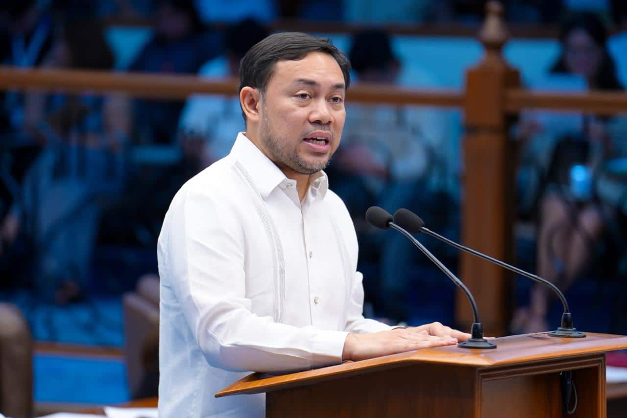 Senate approves multi-faith prayer, quiet rooms bill on final reading