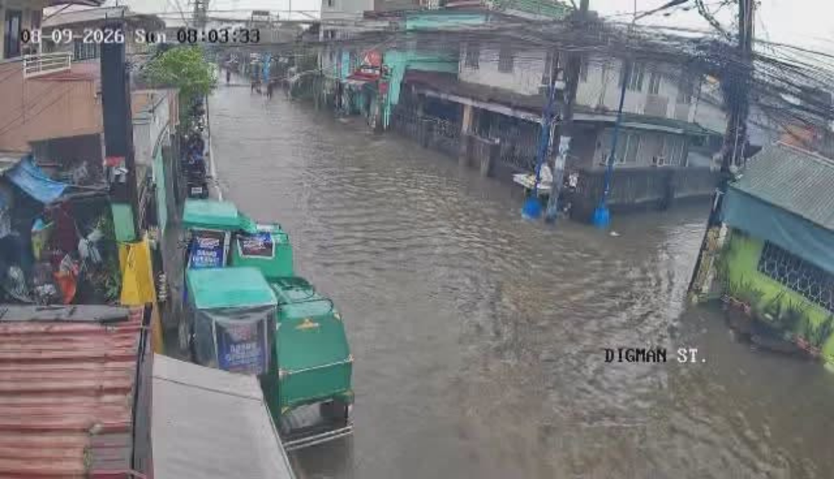 Over 3,000 evacuated as floods worsen in Bacoor City