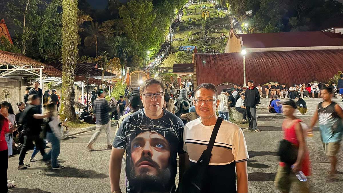 Pilgrims walk to Kamay ni Hesus Shrine in Quezon amid fuel price hike