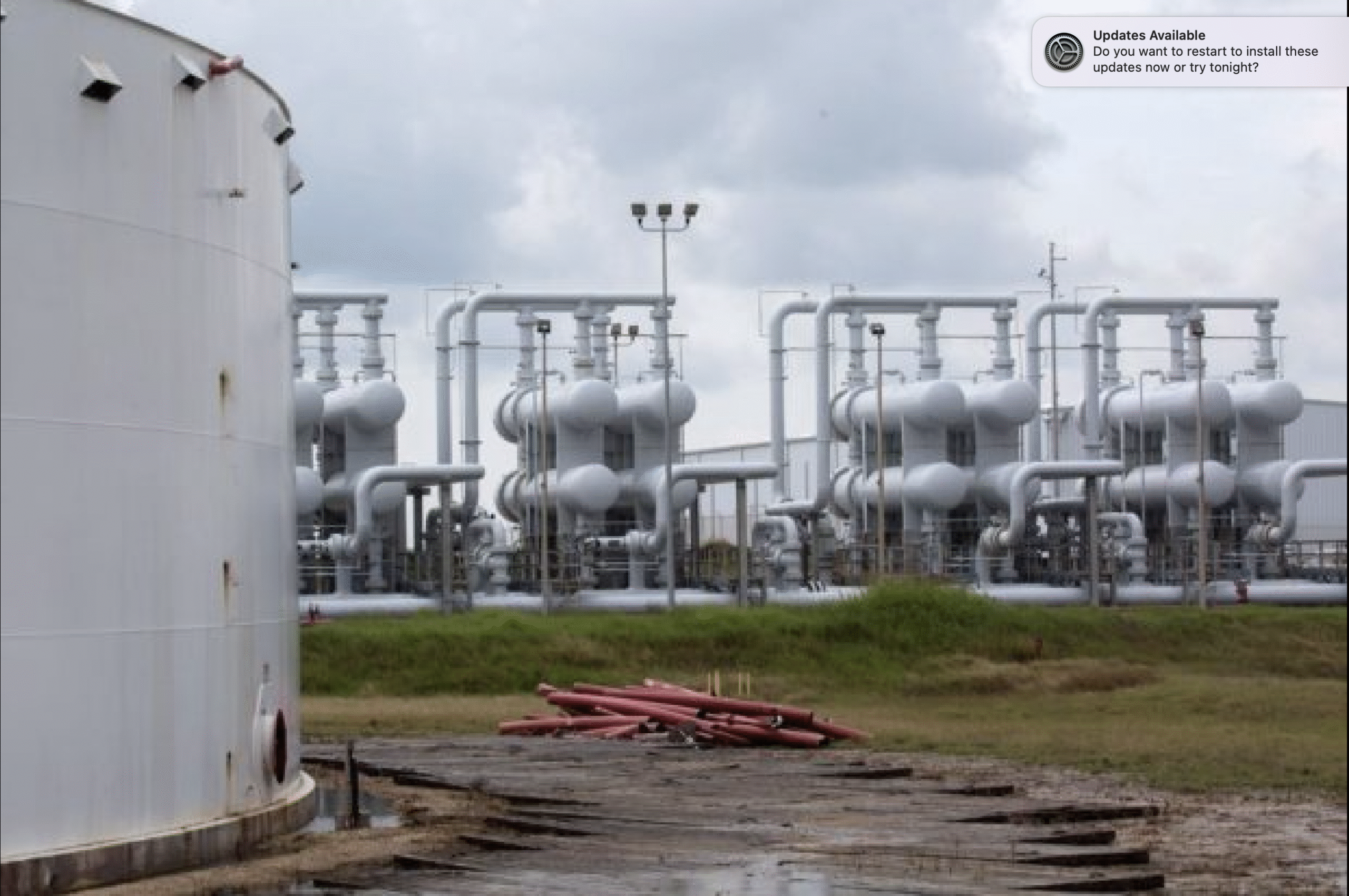 Lawmaker urges gov’t to build coastal petroleum storage facilities