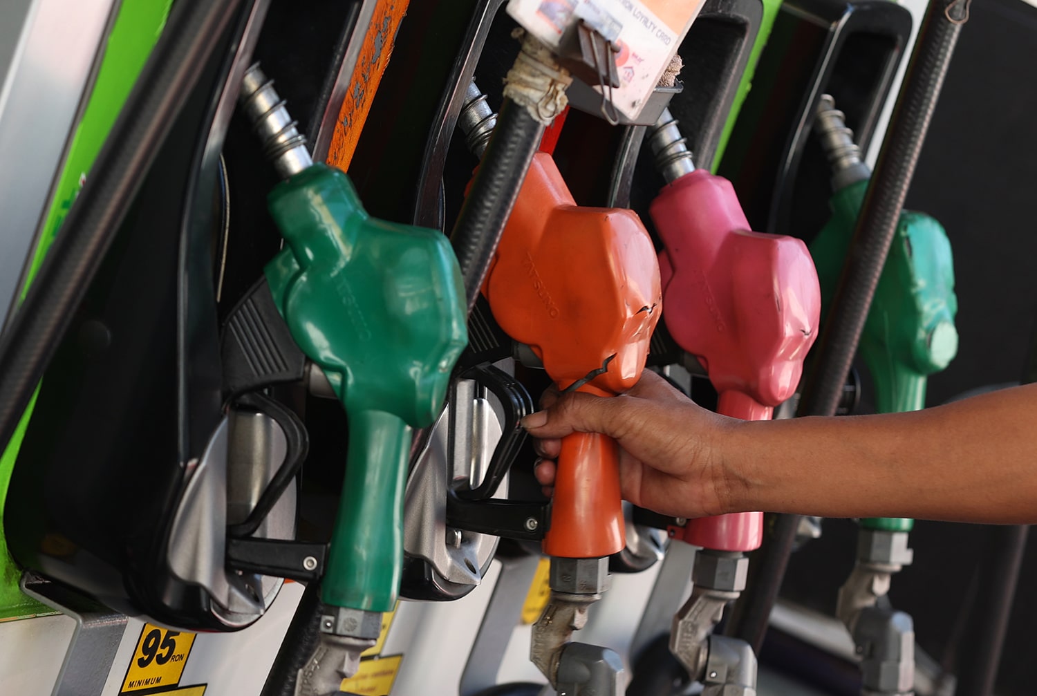 DOE exec admits Tuesday fuel price changes bring cartel-like behavior