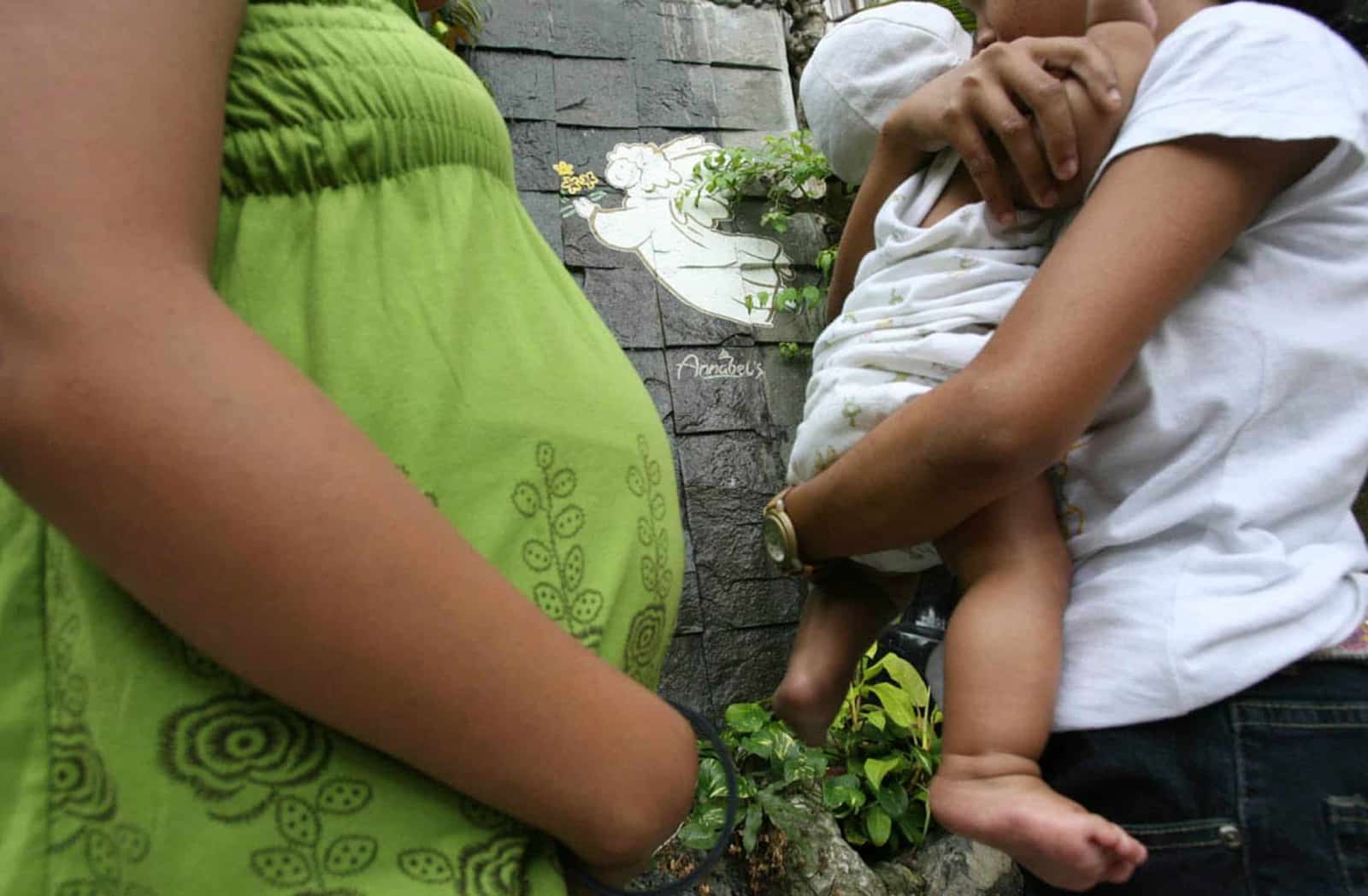 Marcos announces higher PhilHealth maternity benefits