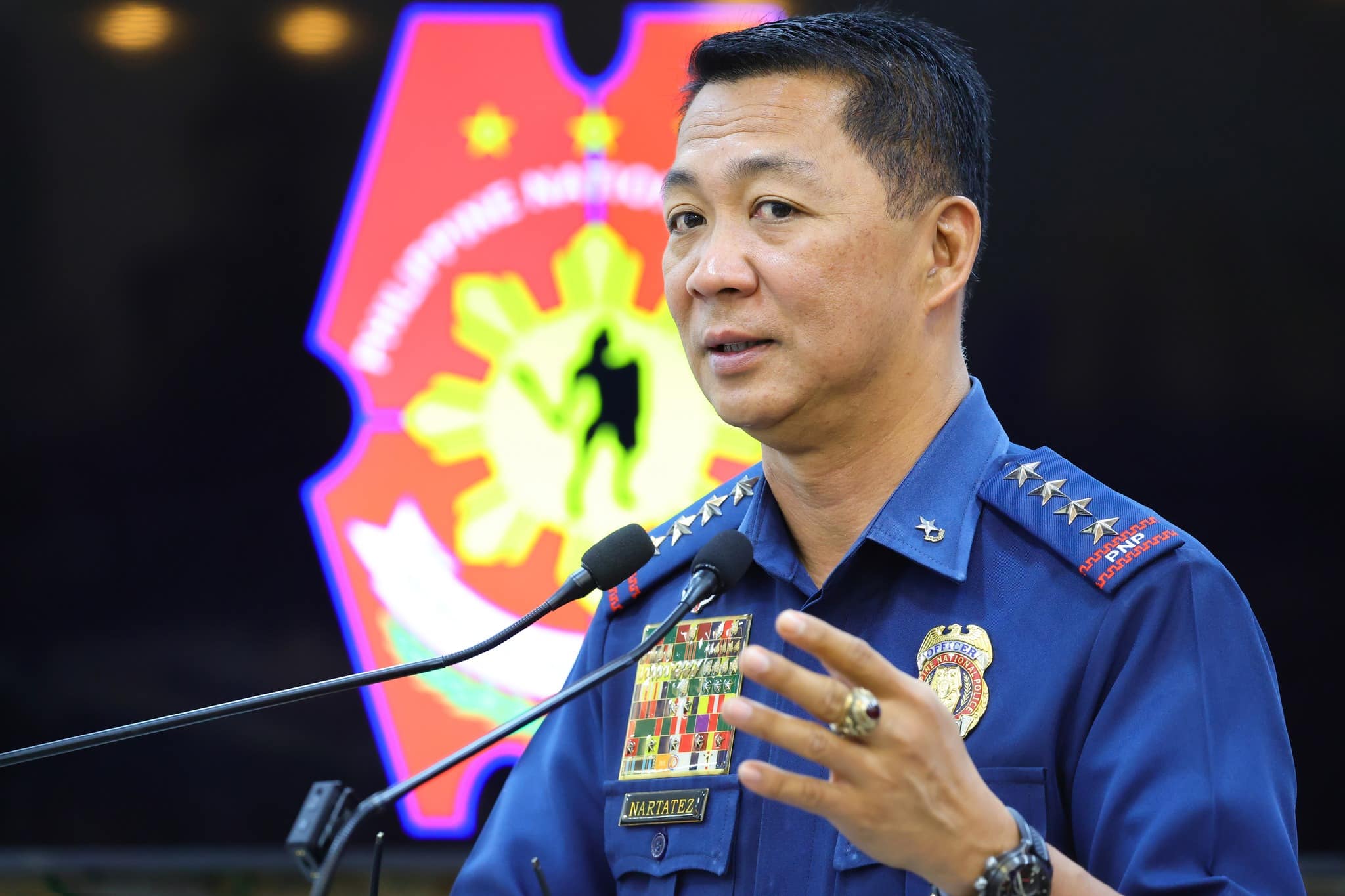 PNP orders probe into cop allegedly moonlighting for Chinese fugitive