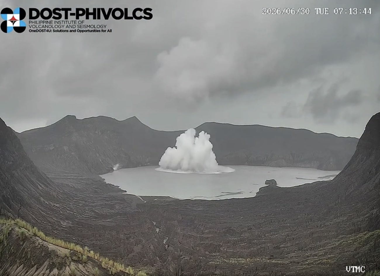 Taal Volcano logs 4-minute phreatomagmatic eruption