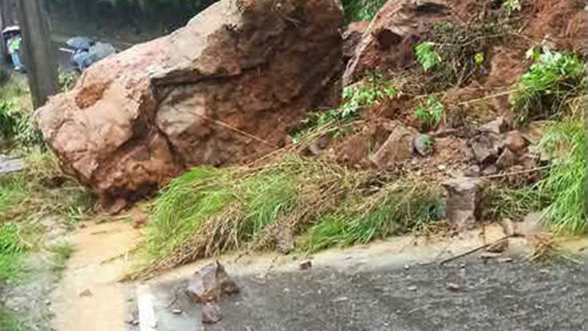 Landslides shut down key Benguet roads due to TD Luis