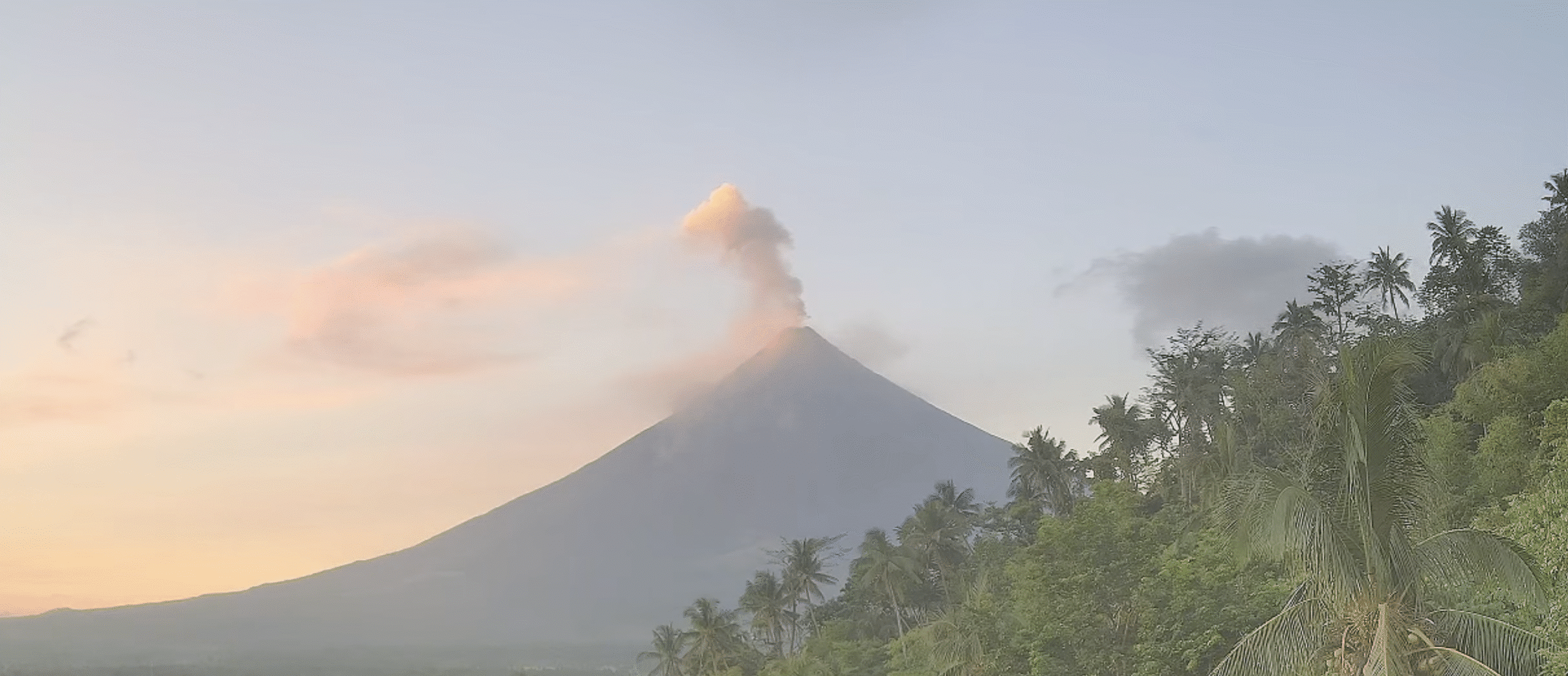 Mayon Volcano update: Alert Level 3 stays