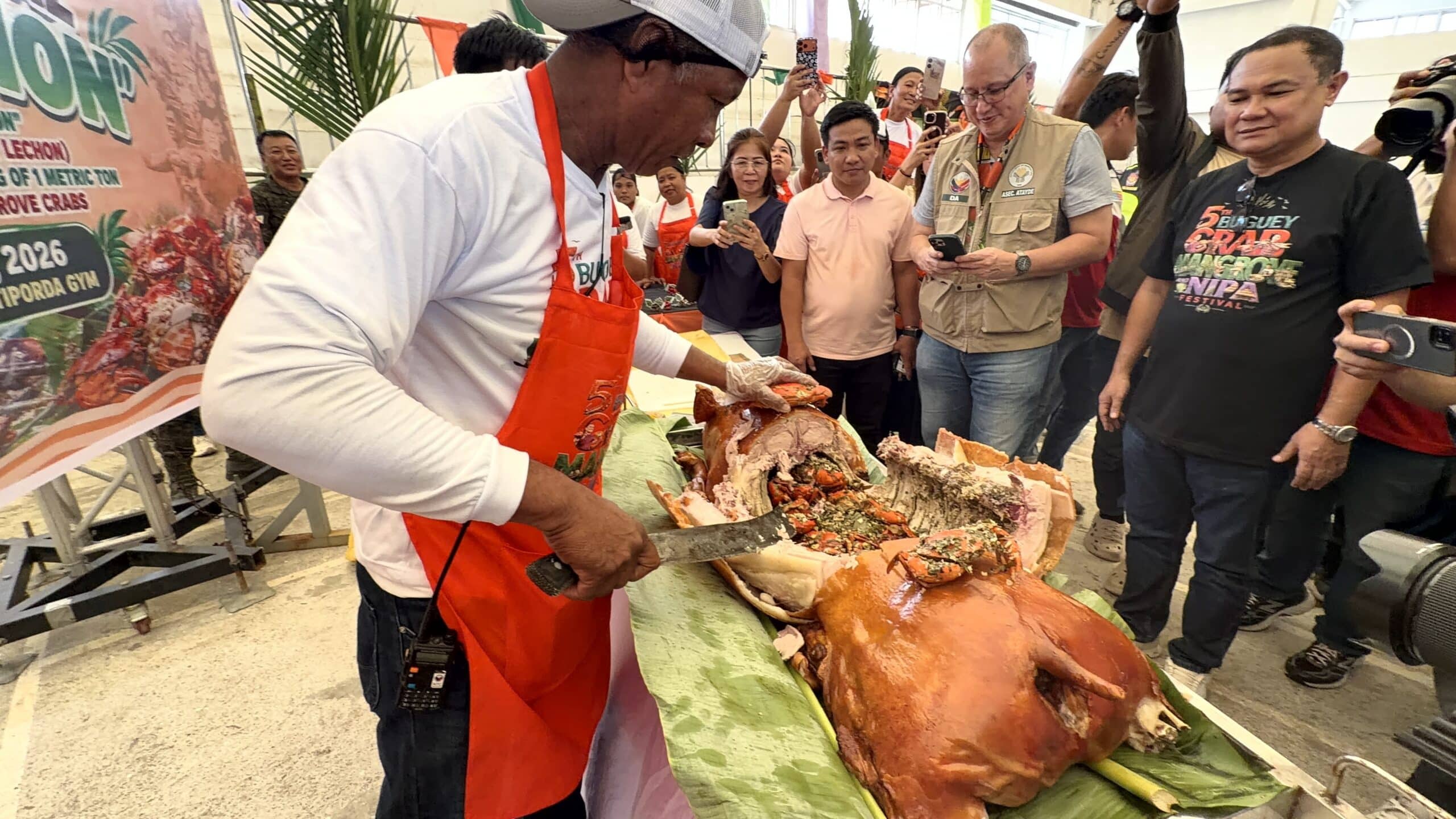 Crabs stuffed inside roasted pigs highlight Cagayan festival