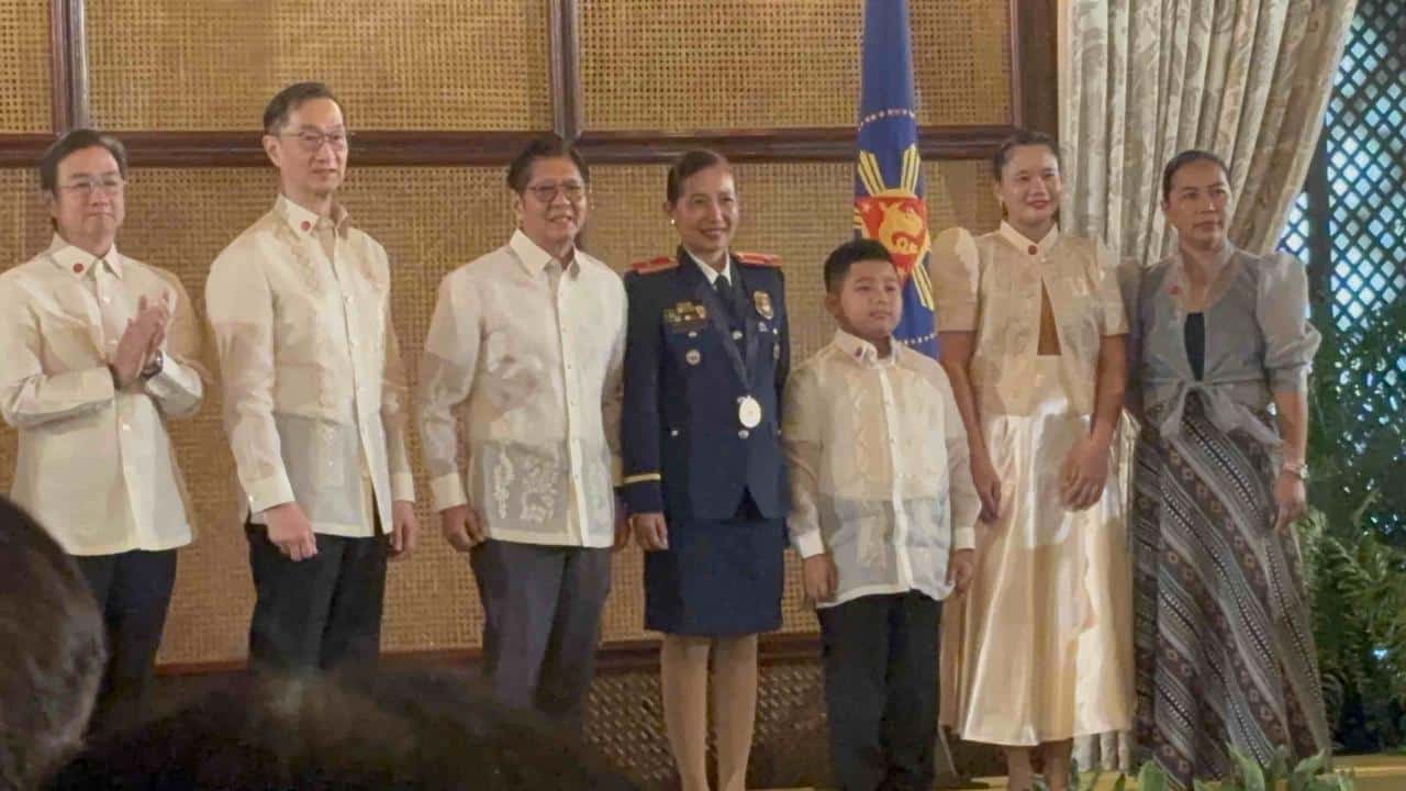 Marcos honors 10 Metrobank Foundation Outstanding Filipinos