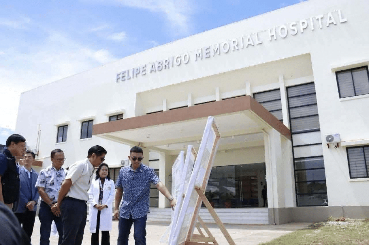 Evardone thanks Marcos for support to Eastern Samar hospitals