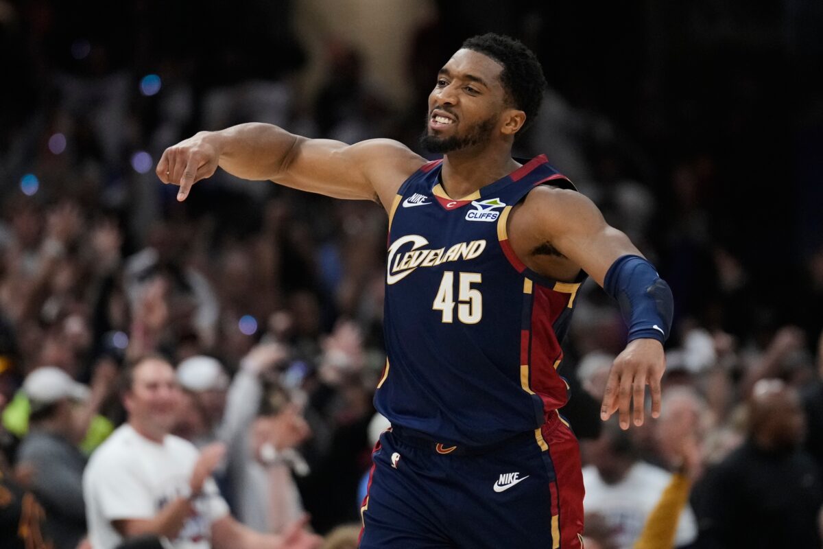 Donovan Mitchell Cavaliers vs Pistons Game 4 NBA Playoffs