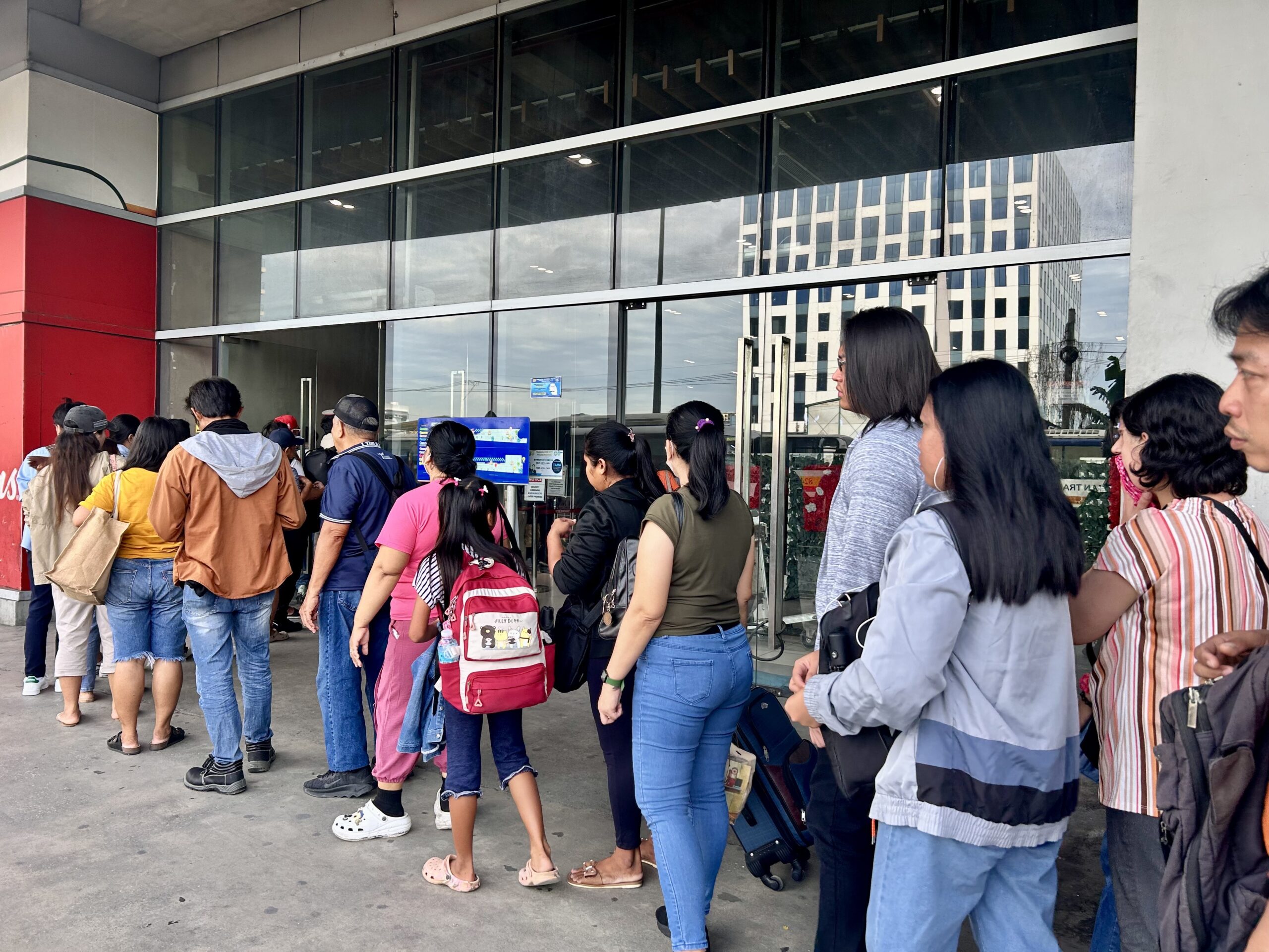 PNP cracks down on illegal bus fare hikes amid Holy Week exodus