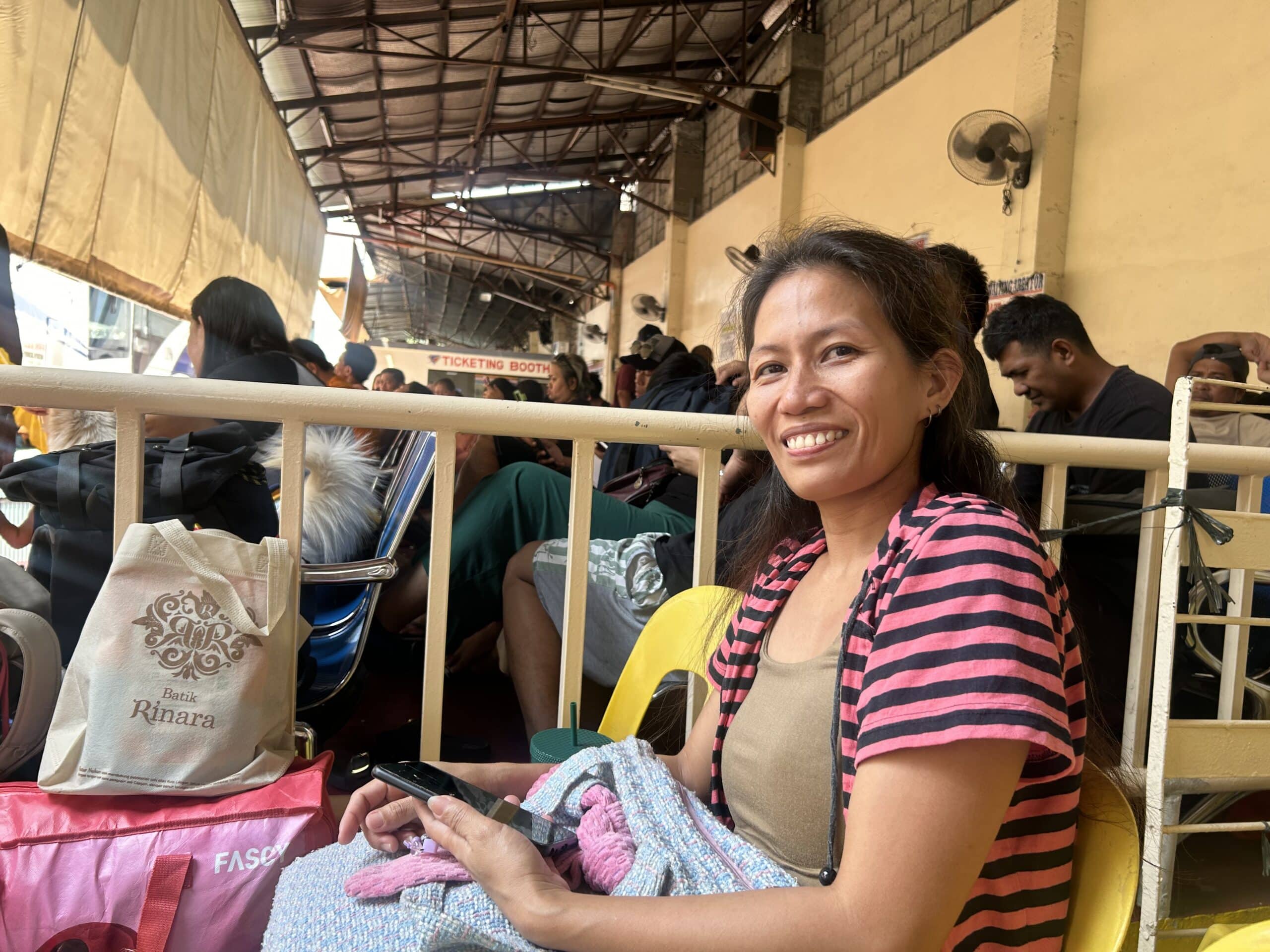 12 hours in line, one year apart: A mother’s journey home